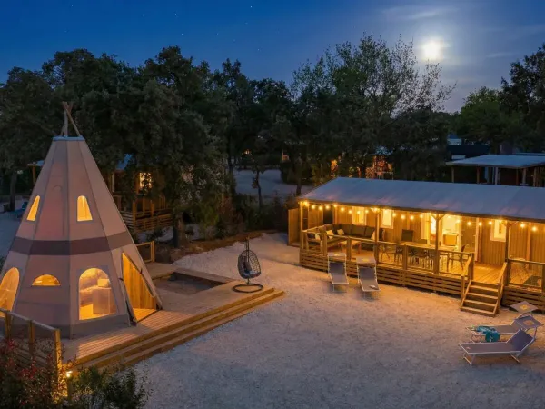 Il Roan Supreme Deluxe Family Lounge Premium Zone.