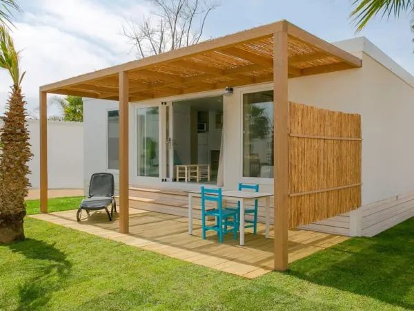 Vista frontale della casa mobile Roan Premium Zona Premium.