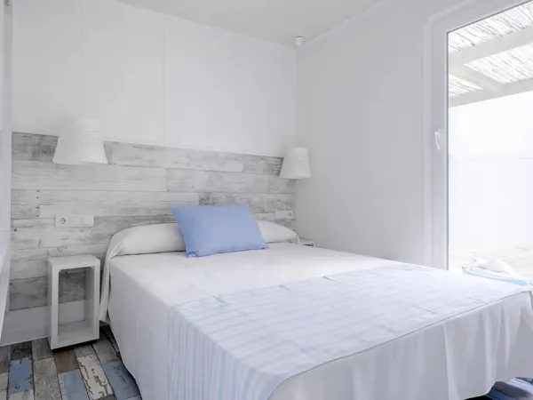 Il letto matrimoniale della casa mobile Roan Zona Premium Premium.