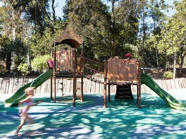 Piccolo parco giochi al campeggio Roan Domaine Naïades.