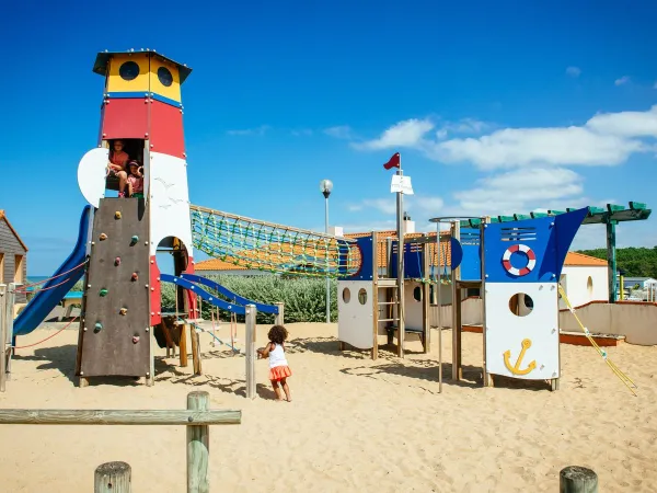 Area giochi di sabbia al campeggio Roan La Dune Des Sables.