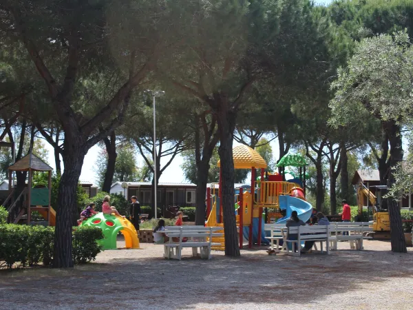 accogliente parco giochi del campeggio Orbetello.