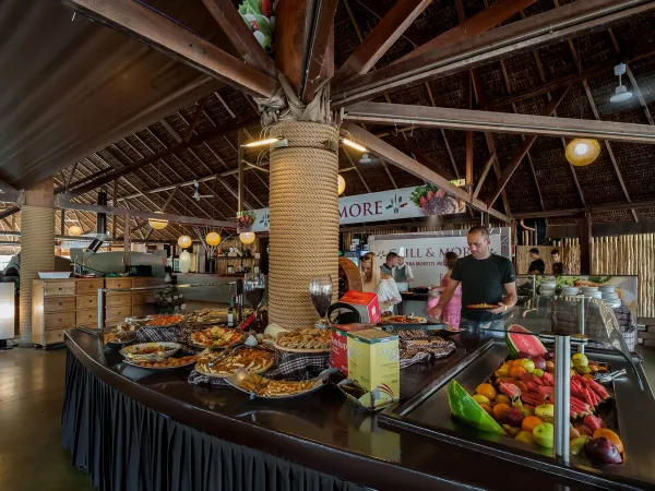 Buffet al Roan camping hu Park Albatros village.