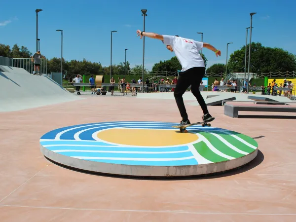 Skateboard park presso il campeggio Roan Pra'delle Torri.