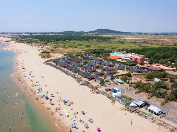 Panoramica della spiaggia del Roan camping Beach Garden.