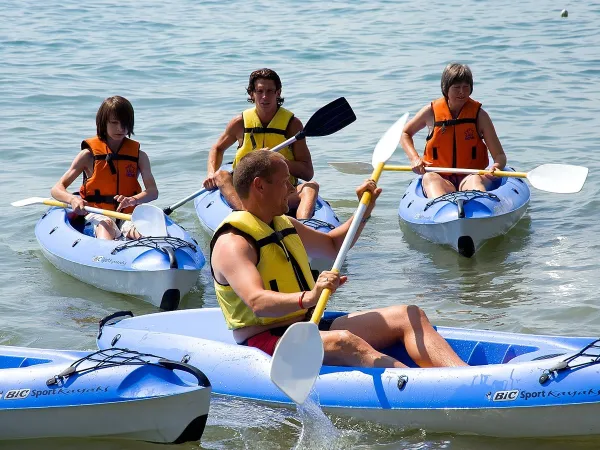 Canoa al campeggio Roan di Cisano San Vito.