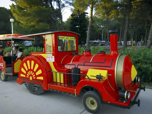 Treno turistico per Nin dal campeggio Roan Zaton Holiday resort.