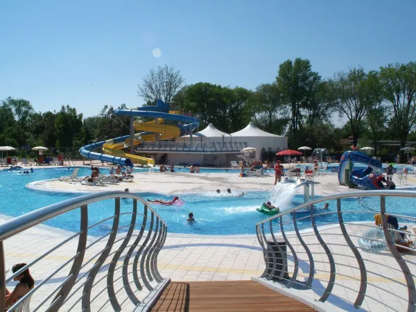 Piscina del Roan Camping Turistico.