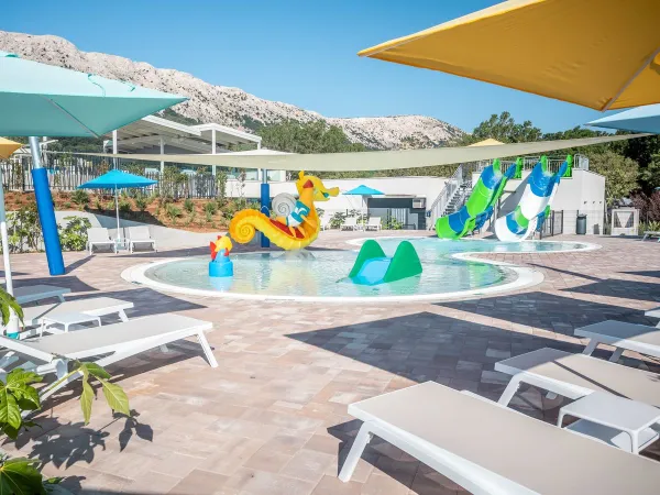 Piscina per bambini al campeggio Roan Baška Camping Resort.