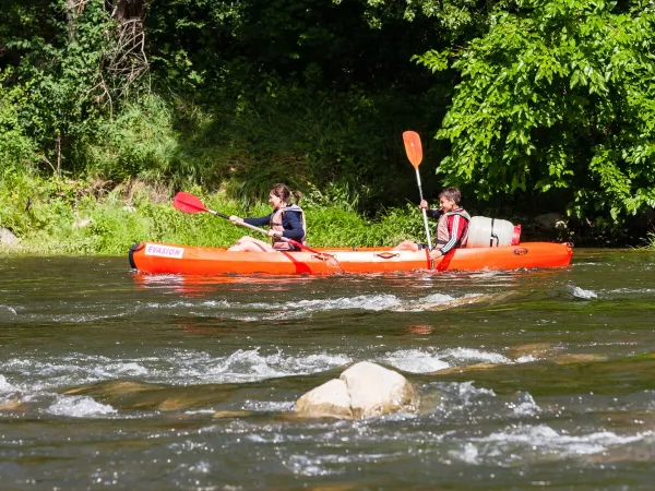 Canoa vicino al campeggio Roan Le Pommier.