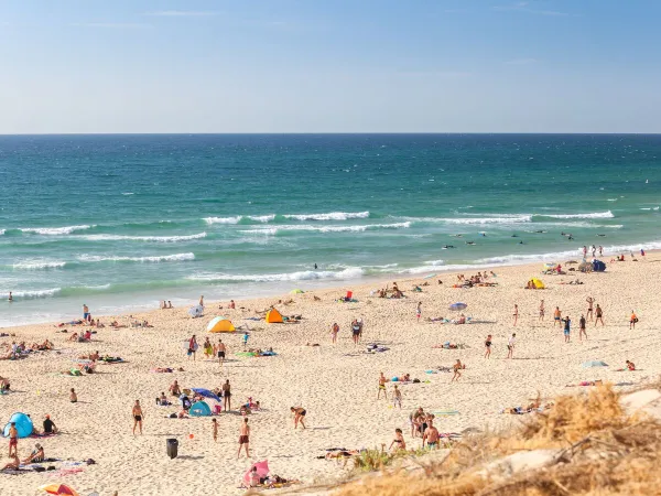 La spiaggia di sabbia del campeggio Roan Le Vieux Port.