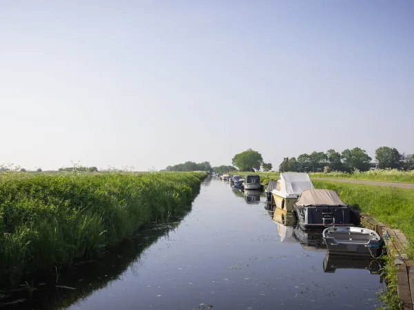 Collegamento al lago Slotermeer dal campeggio Roan Marvilla Parks Friese Meren.