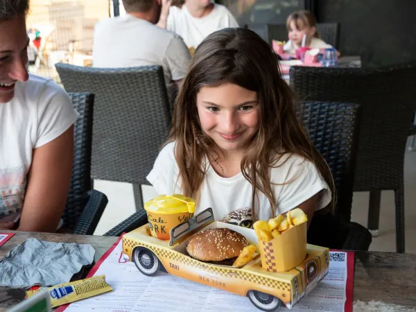 Un piatto per bambini disponibile al campeggio Roan hu Birkelt village.