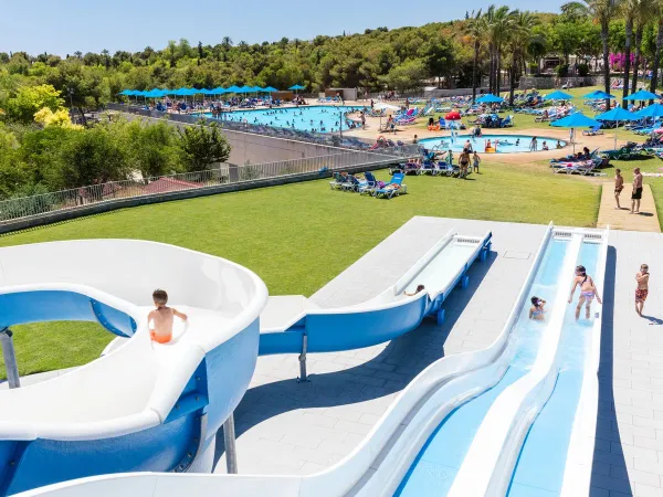 Scivoli d'acqua al campeggio Roan Vilanova Park.