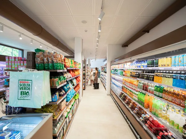 Il supermercato del campeggio Roan Marina Di Venetia.