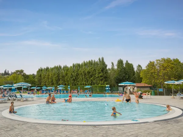 Piscina vivace al Roan camping Piantelle.