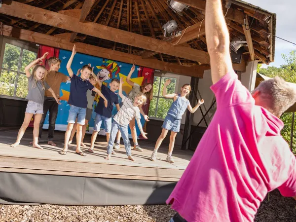 Animazione per bambini al campeggio Roan Het Genieten.