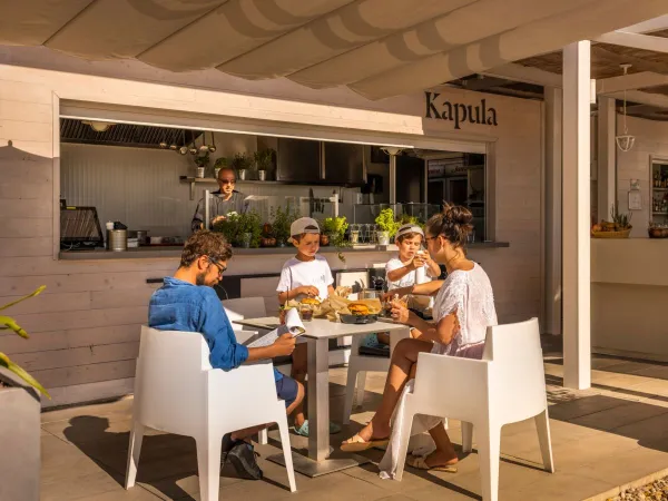 Snackbar 'Kapula' al campeggio Roan di Valkanela.