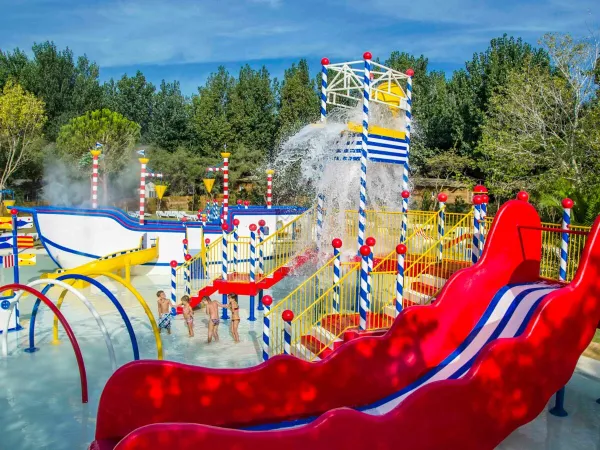 Parco giochi acquatico al Roan camping Serignan Plage.