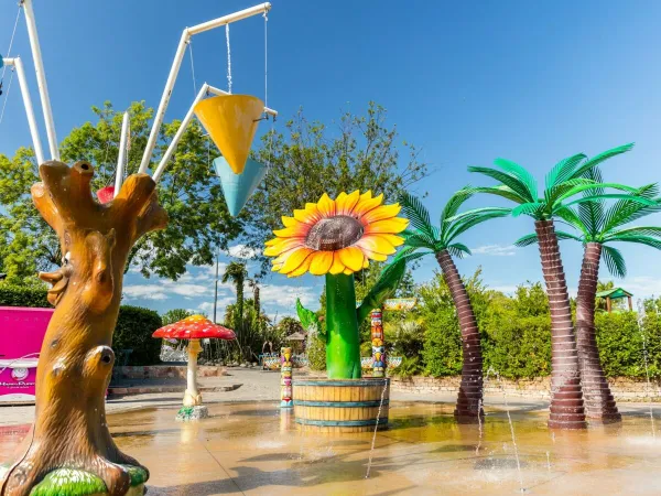 Parco giochi acquatico al Roan Camping Bella Italia.