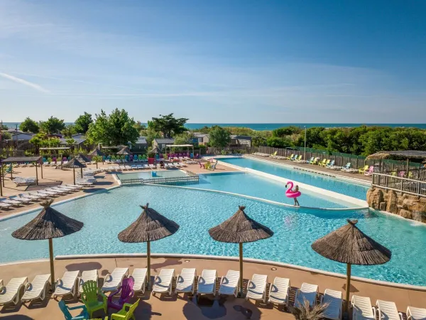 Piscina del campeggio Roan Beach Garden.