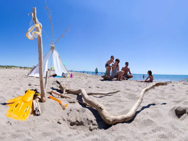 La spiaggia di sabbia del Roan camping Serignan Plage.