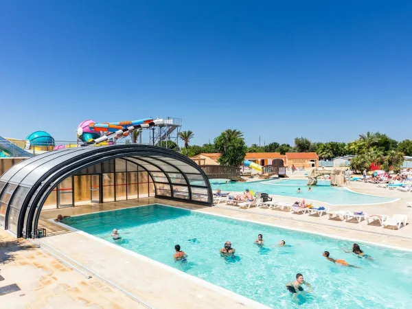 Piscina coperta del Roan camping Méditerranée.