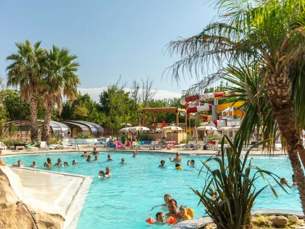 Piscina all'aperto al Roan camping La Chapelle.