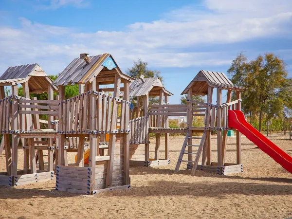 Il parco giochi del Roan campeggio Les Dunes.