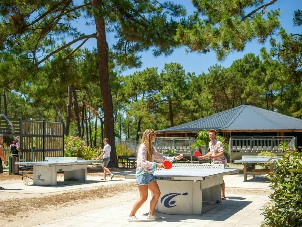Giocate a ping-pong al campeggio Roan Atlantic Club Montalivet.