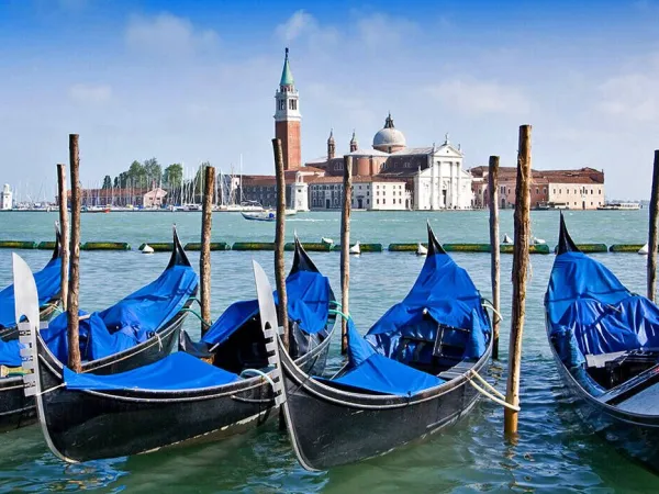 Visitate la città di Venezia dal campeggio Roan Sole Family Camping Village.