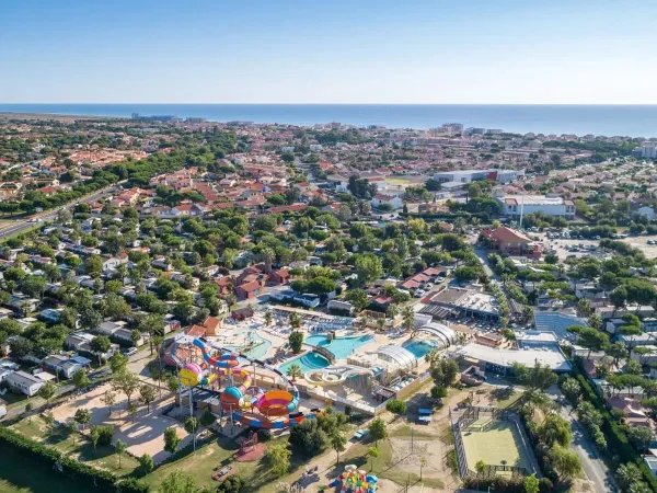 Vista dall'alto del campeggio Roan Le Soleil Méditerranée.