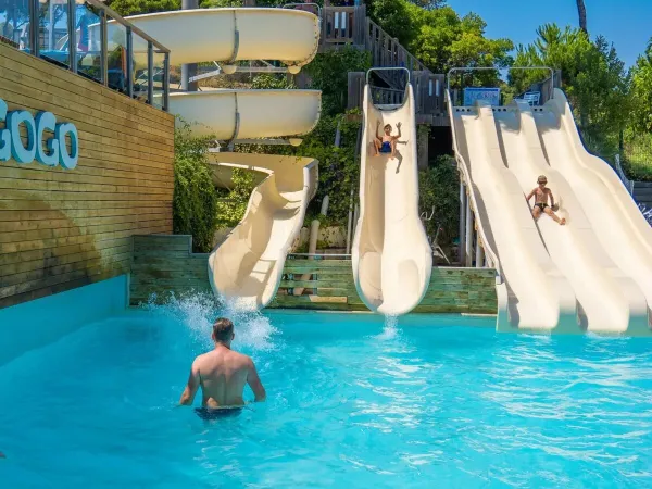 Scivoli per bambini al campeggio Roan Cala Gogo.