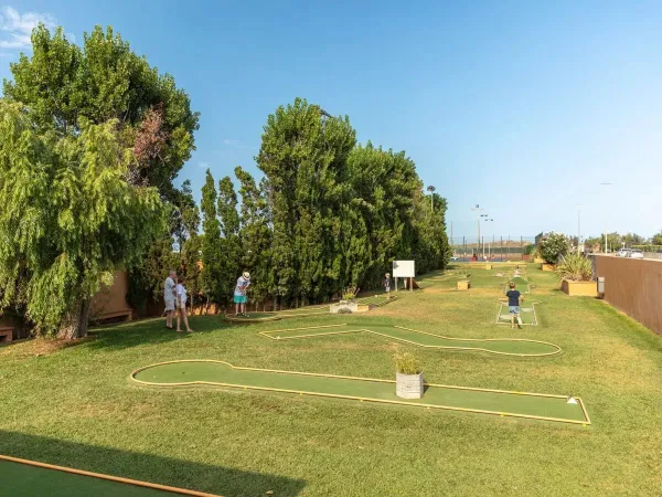 Campo da minigolf al campeggio Roan Playa Brava.