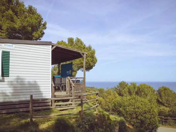 Sistemazione Premium Plus Lounge al campeggio Roan Cala Gogo.