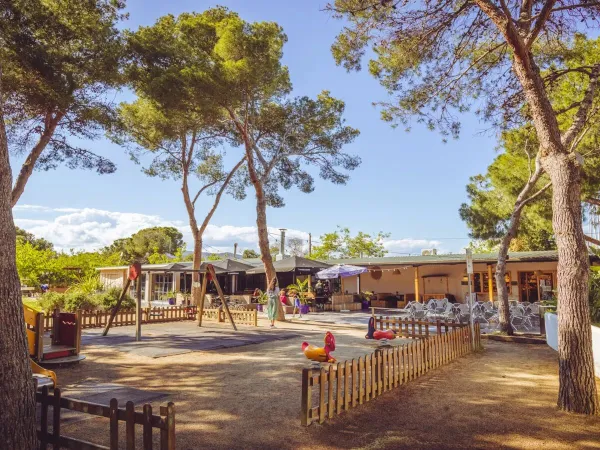 Parco giochi del campeggio Roan El Garrofer.