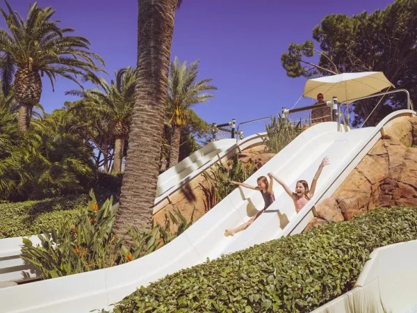 Scoprite il campeggio Roan Playa Montroig in questo video.