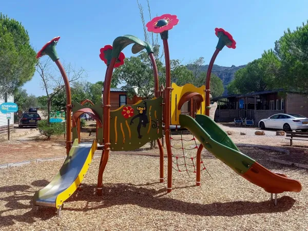 Parco giochi del campeggio Roan Domaine de la Noguière.