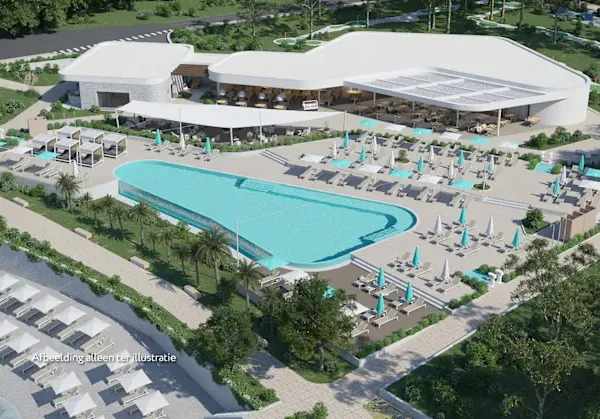 Immagine d'impatto della piscina rinnovata del campeggio Roan di Bijela Uvala.