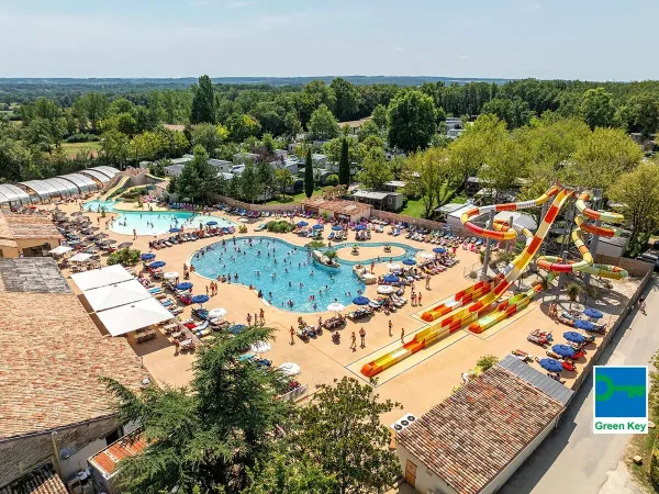 Parco acquatico del campeggio Roan Château de Fonrives.