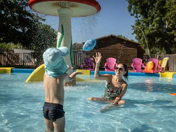 Piscina per bambini al Roan camping Méditerranée Plage.