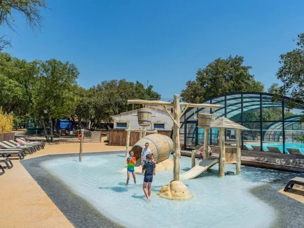 Piscina per bambini al campeggio Roan Domaine de Massereau.