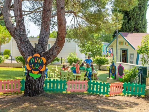 Club per bambini al campeggio Roan di Valkanela.