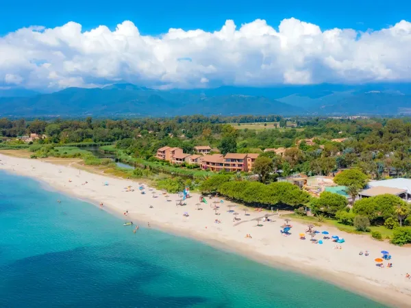Il campeggio Roan Arinella Bianca si trova su una bellissima spiaggia di sabbia.