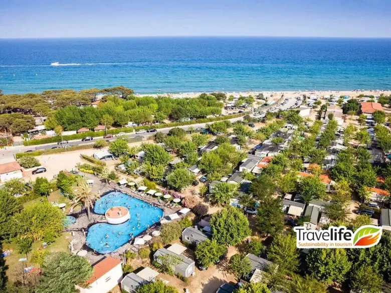 Il campeggio Roan Alannia El Pinar fotografato dall'alto.