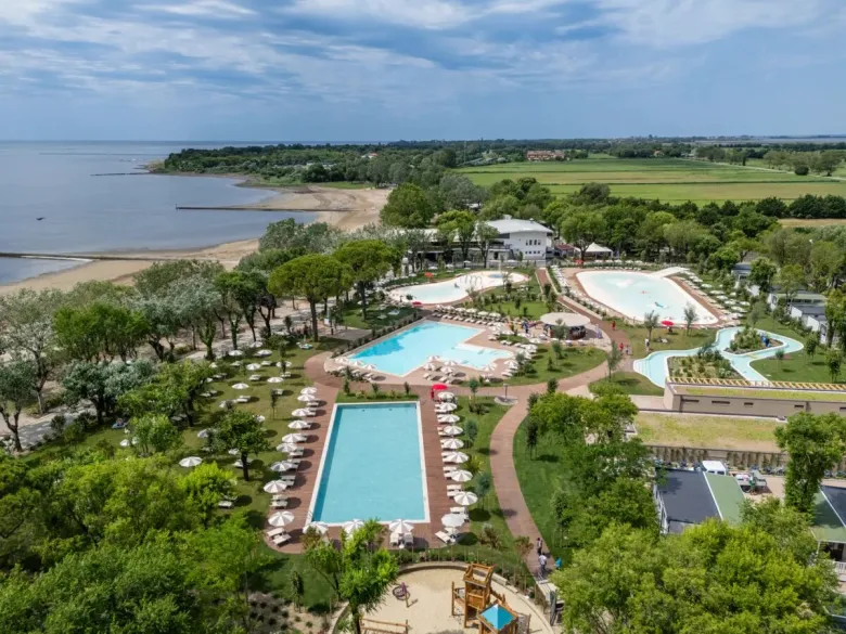 nuove piscine al Camping Tenuta Primero.