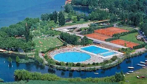 Foto panoramica del campeggio Sassabanek.