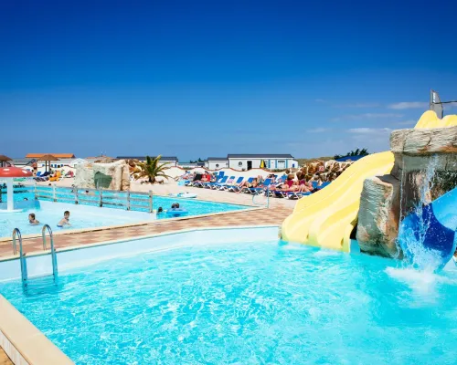 Piscina del campeggio Roan La Dune Des Sables.