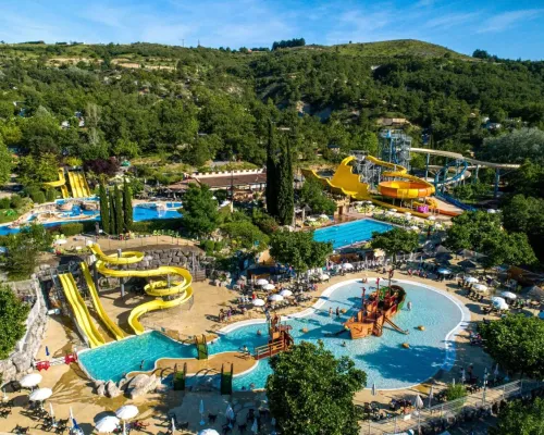 Panoramica della zona balneare del Roan camping Le Pommier.