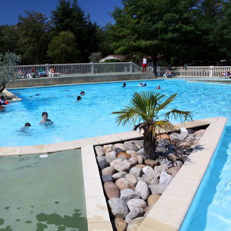 Vantaggi del campeggio su piccola scala